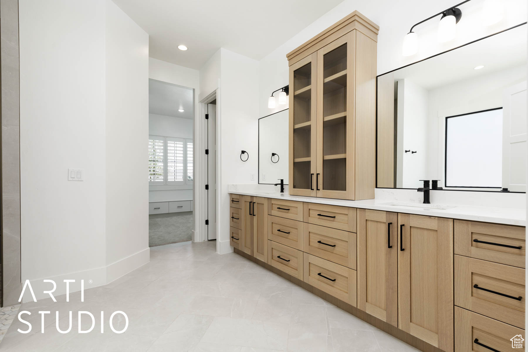 QUEENSRIDGE 2 - Residential