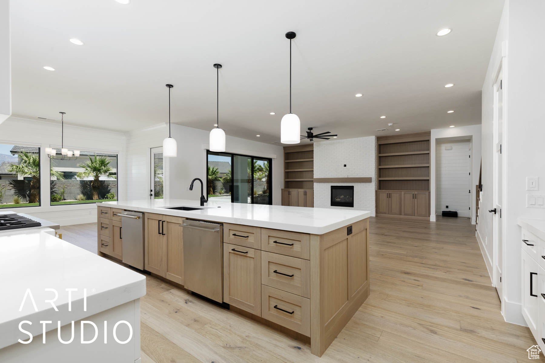 QUEENSRIDGE 2 - Residential