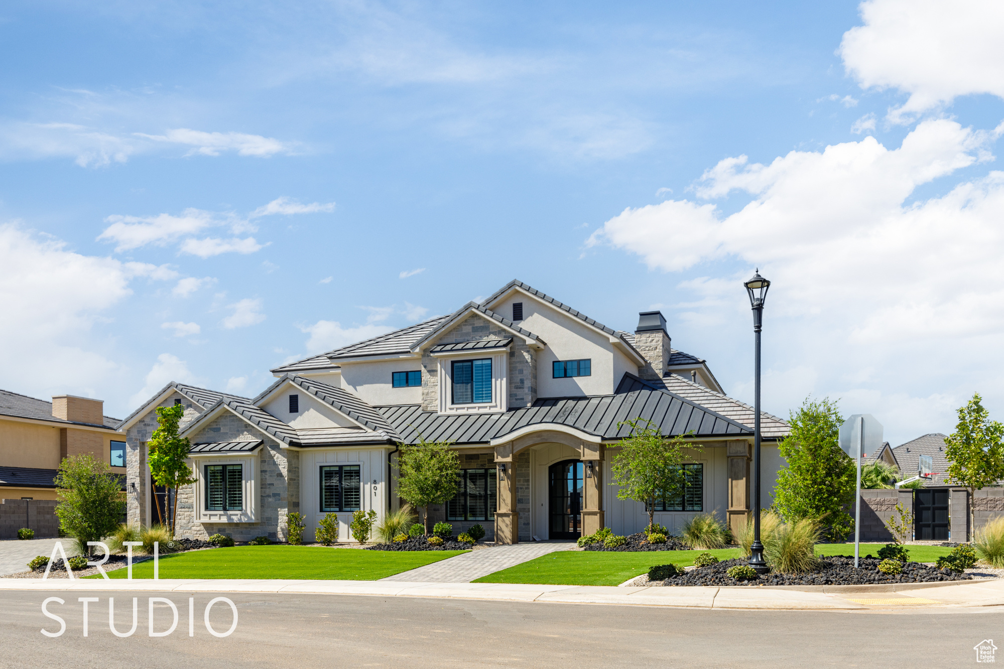 QUEENSRIDGE 2 - Residential