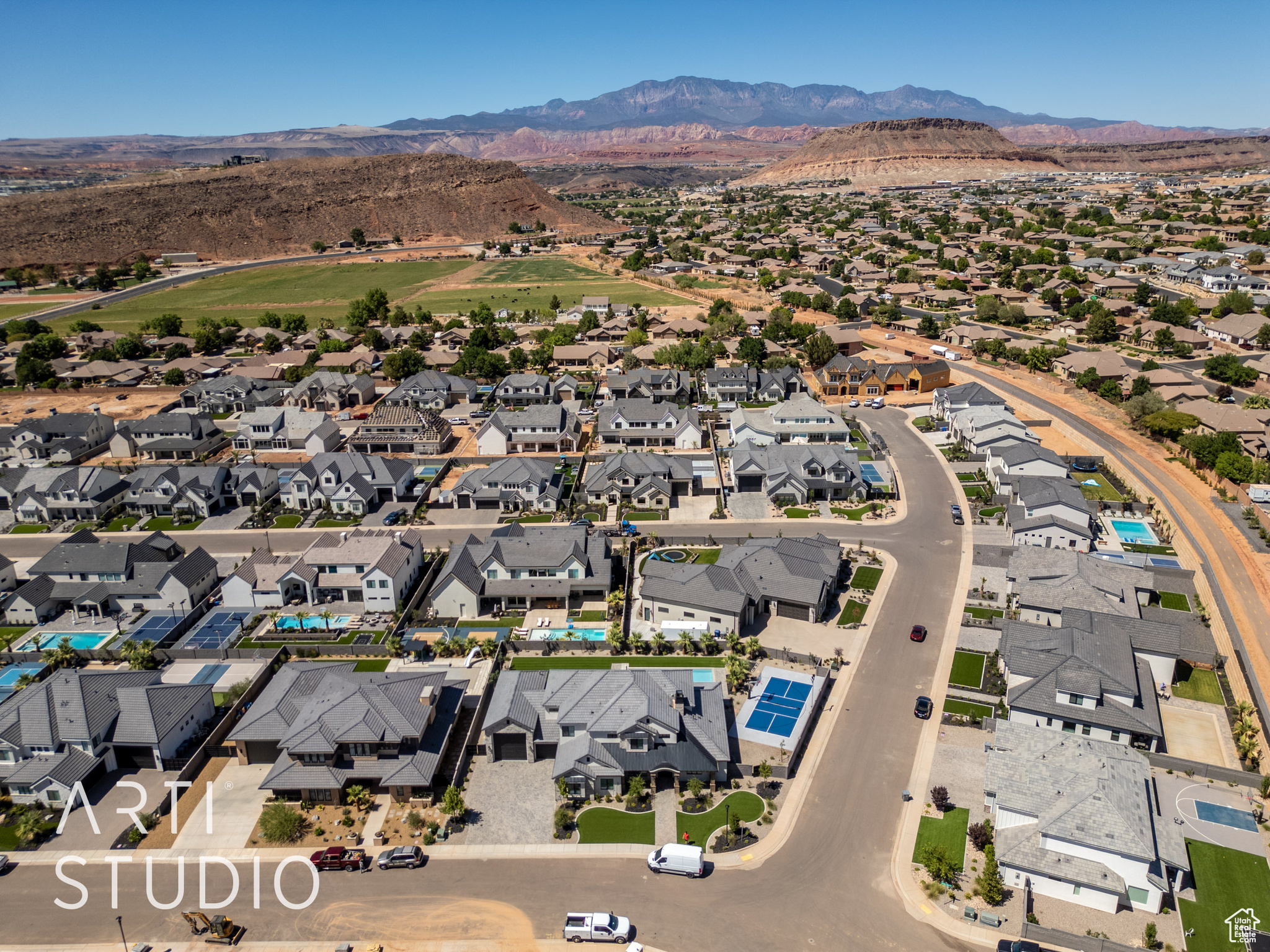 QUEENSRIDGE 2 - Residential