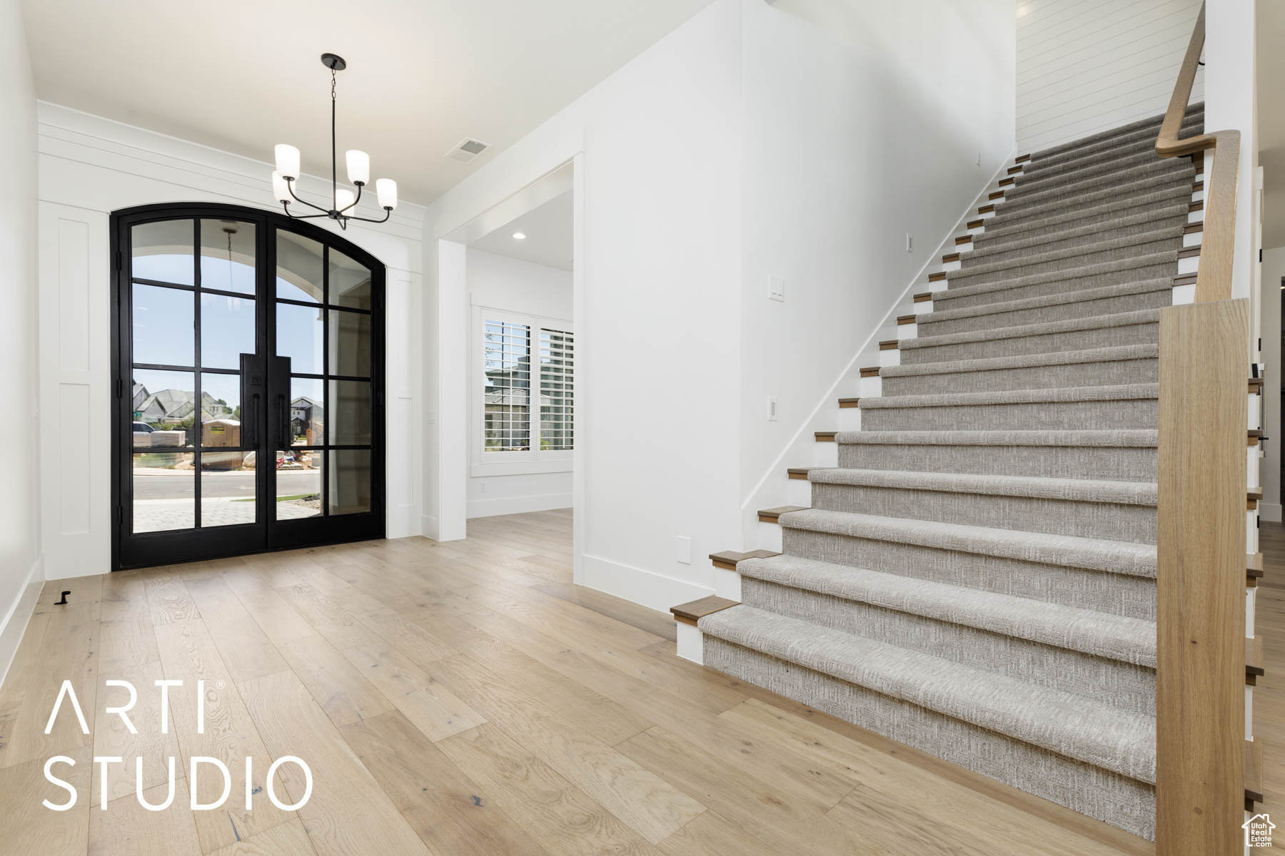 QUEENSRIDGE 2 - Residential