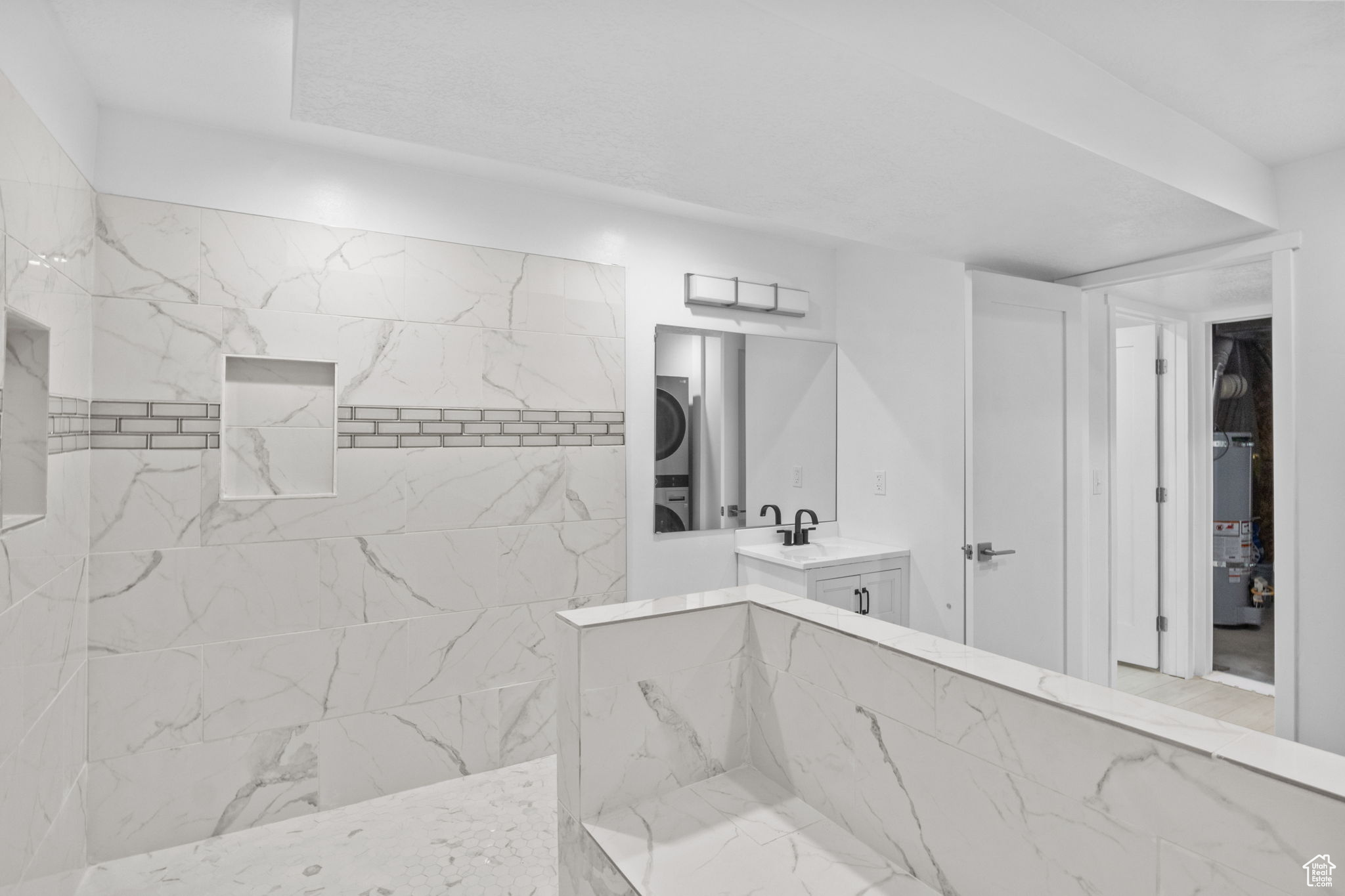 HARVEST PARK - Residential