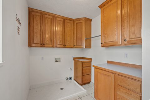 Tiny photo for 288 N 700 E, Spanish Fork, UT 84660 (MLS # 2147704)