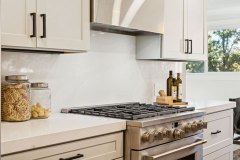 Tiny photo for 3820 S VIKING RD, Millcreek, UT 84109 (MLS # 2120266)