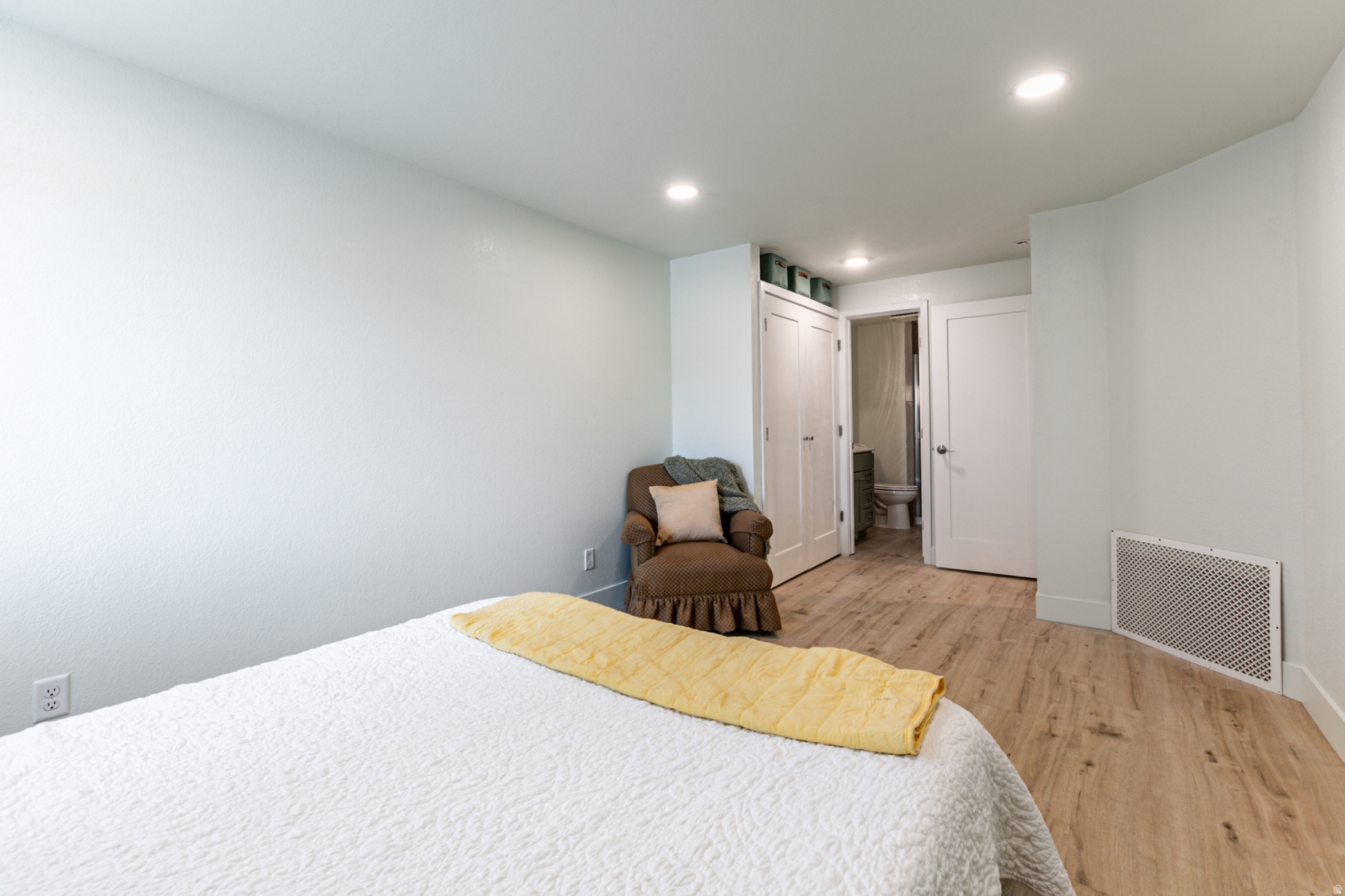 TOWNE PARK - Residential