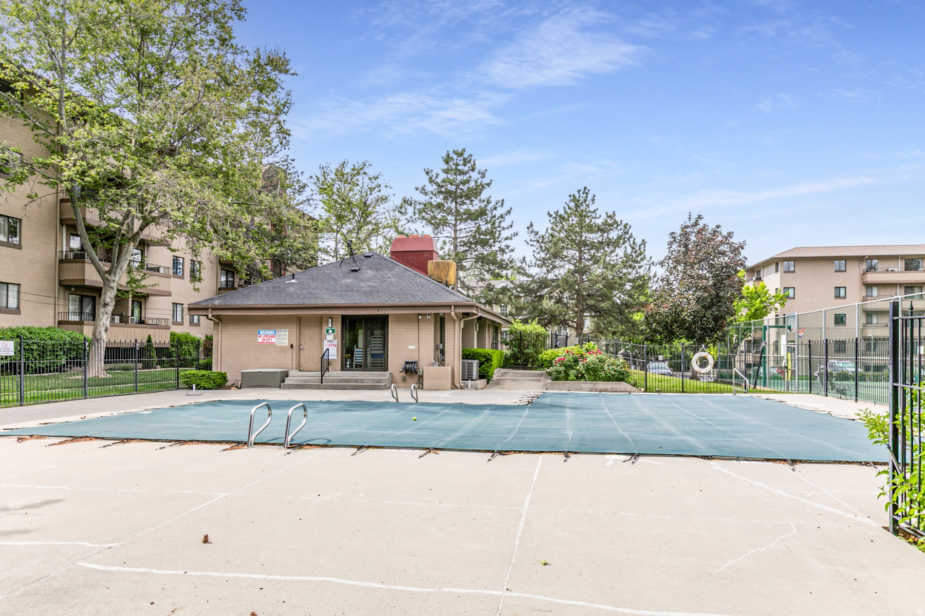 TOWNE PARK - Residential