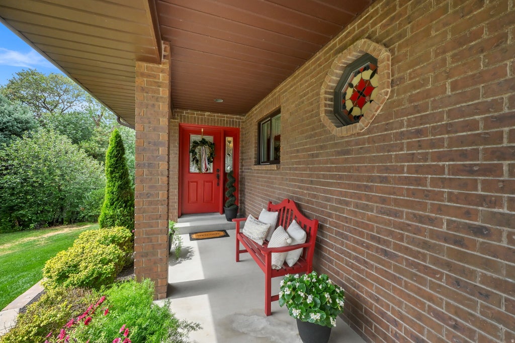 Photo of 1668 W 1440 N, Farmington, UT 84025 (MLS # 2178713)