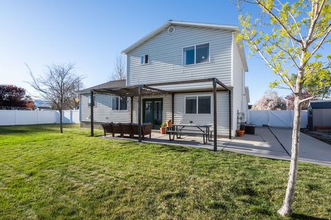 Tiny photo for 1353 W 585 S, Lehi, UT 84043 (MLS # 2148282)