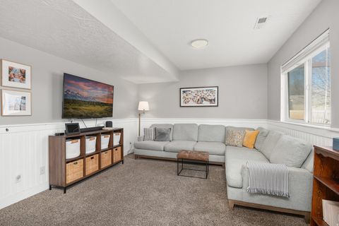 Tiny photo for 1353 W 585 S, Lehi, UT 84043 (MLS # 2148282)