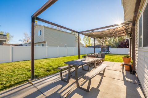 Tiny photo for 1353 W 585 S, Lehi, UT 84043 (MLS # 2148282)