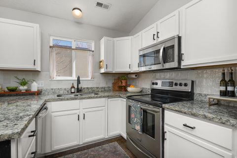 Tiny photo for 1353 W 585 S, Lehi, UT 84043 (MLS # 2148282)