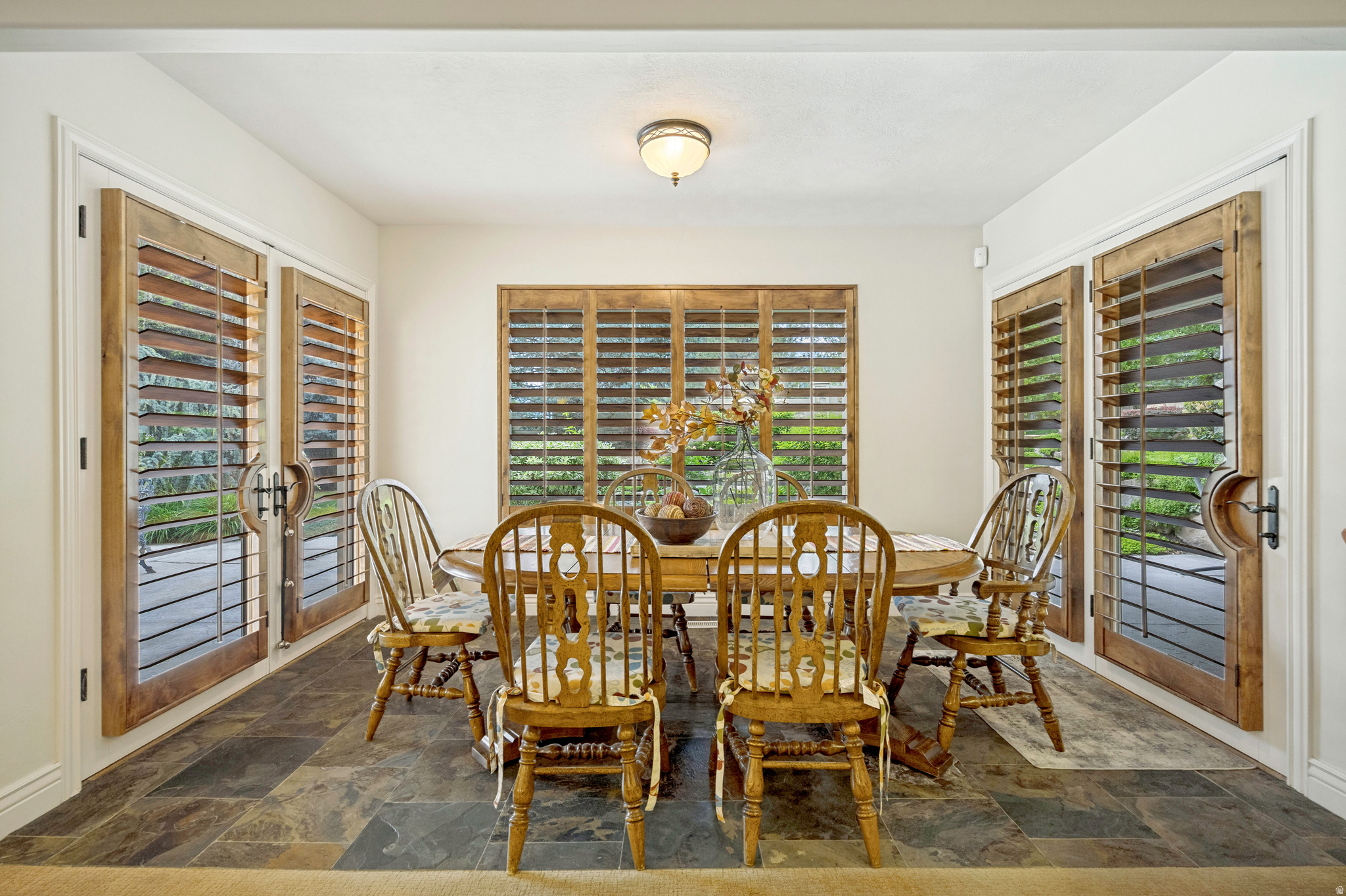ASPEN CREST - Residential