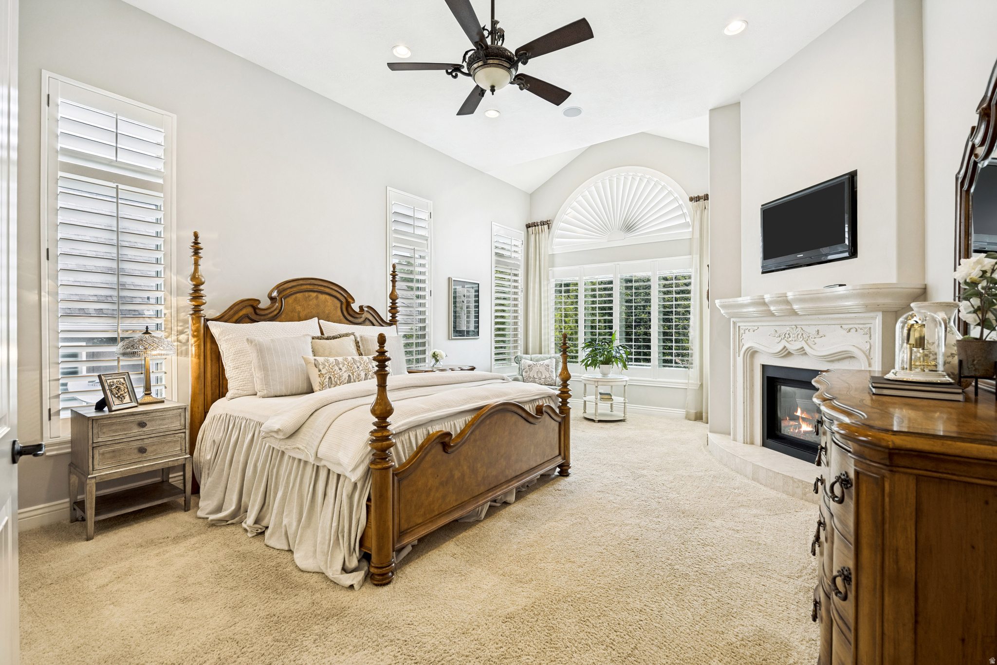 ASPEN CREST - Residential