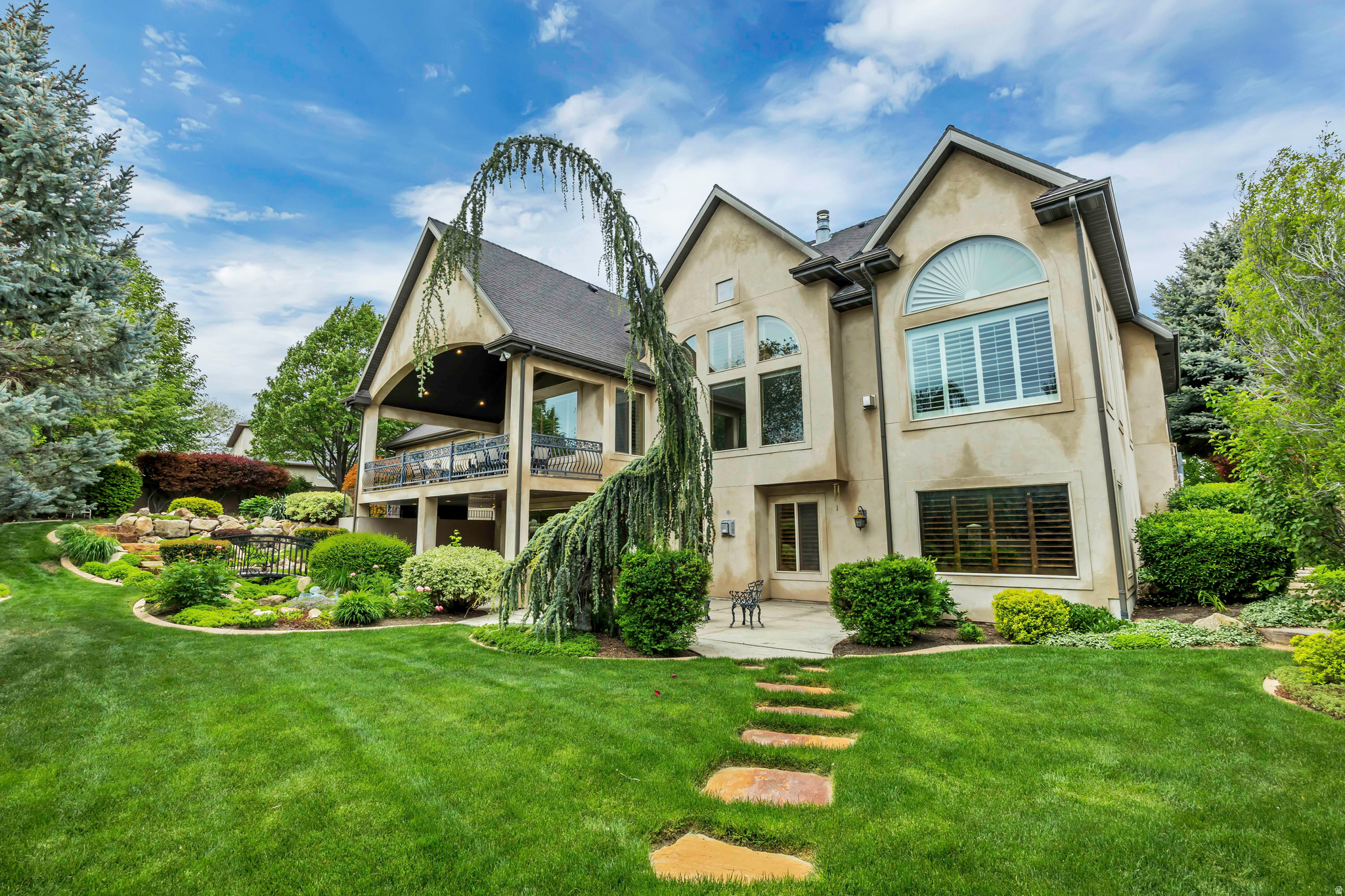 ASPEN CREST - Residential
