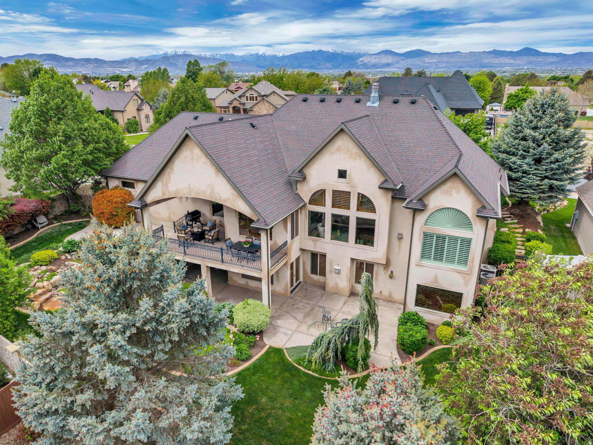 ASPEN CREST - Residential