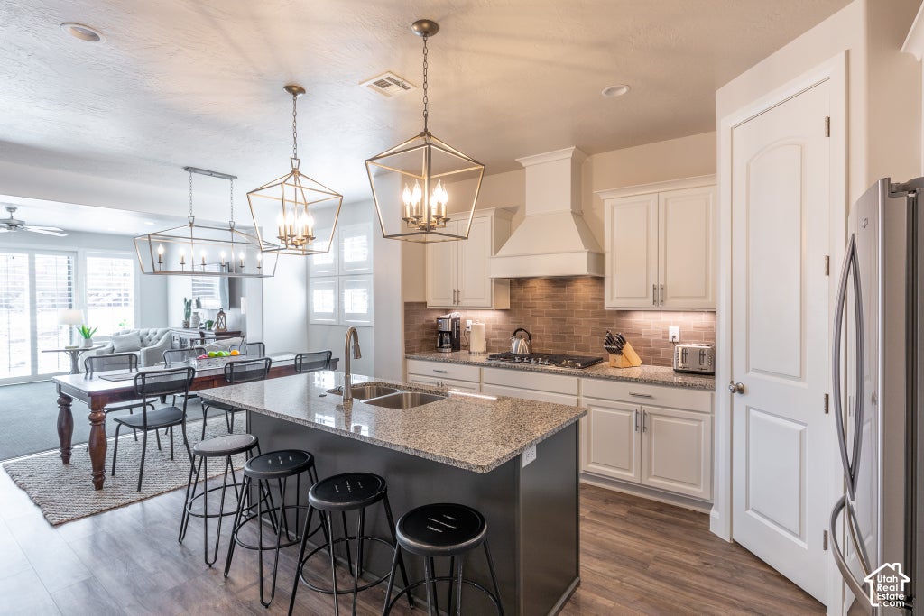 Photo of 4884 N WINGED FOOT DR, Saint George, UT 84770 (MLS # 2189511)