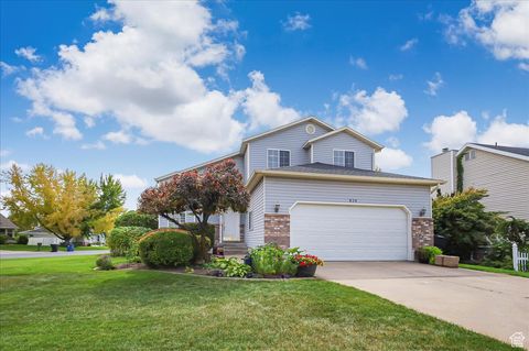 Tiny photo for 830 E 1250 S, Kaysville, UT 84037 (MLS # 2115833)