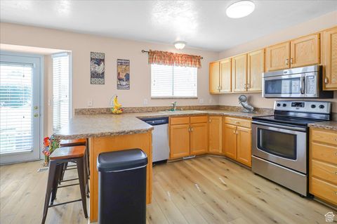 Tiny photo for 830 E 1250 S, Kaysville, UT 84037 (MLS # 2115833)