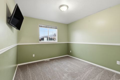 Tiny photo for 830 E 1250 S, Kaysville, UT 84037 (MLS # 2115833)