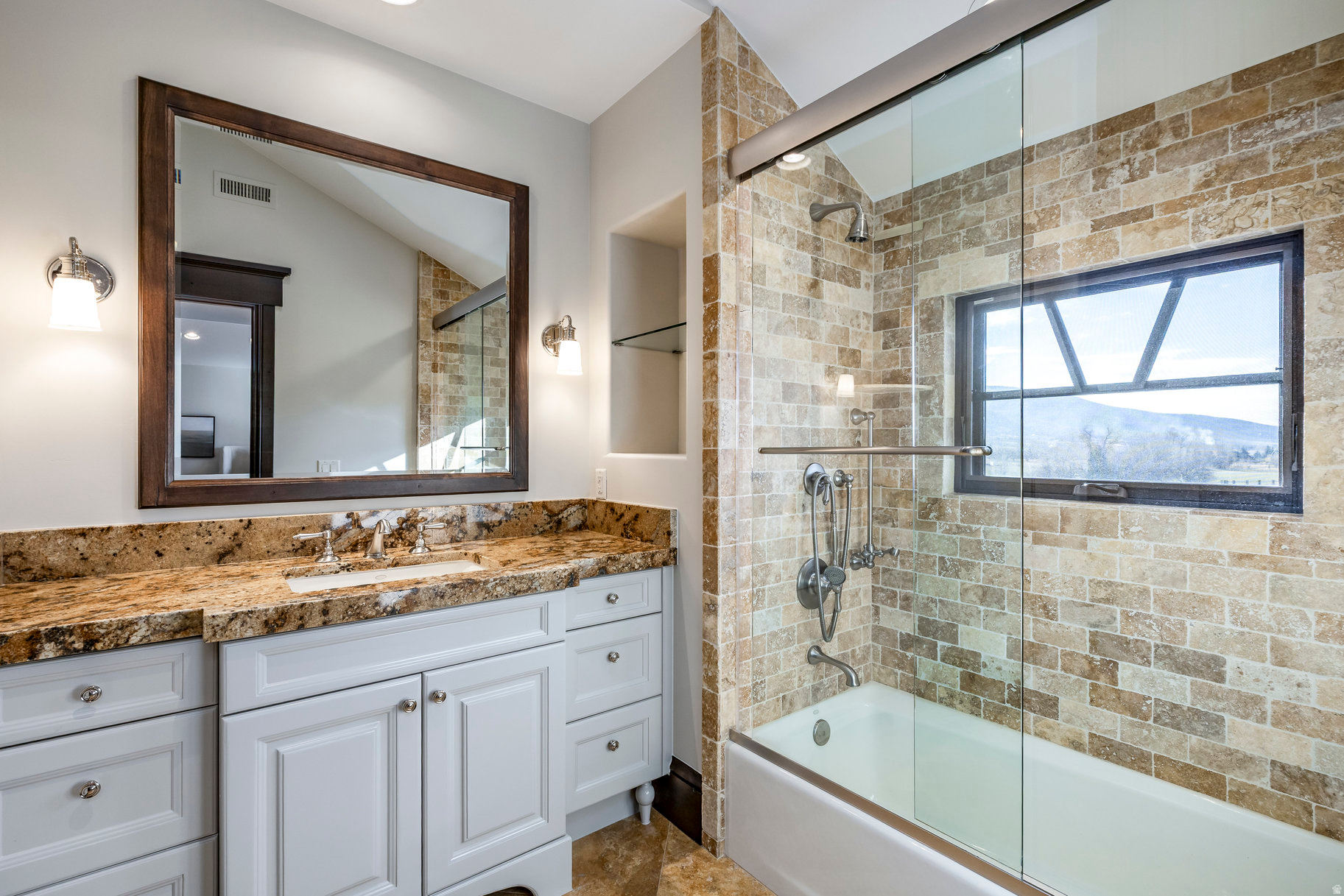 OAKLEY TOWN (BOULDERVILLE) - Residential