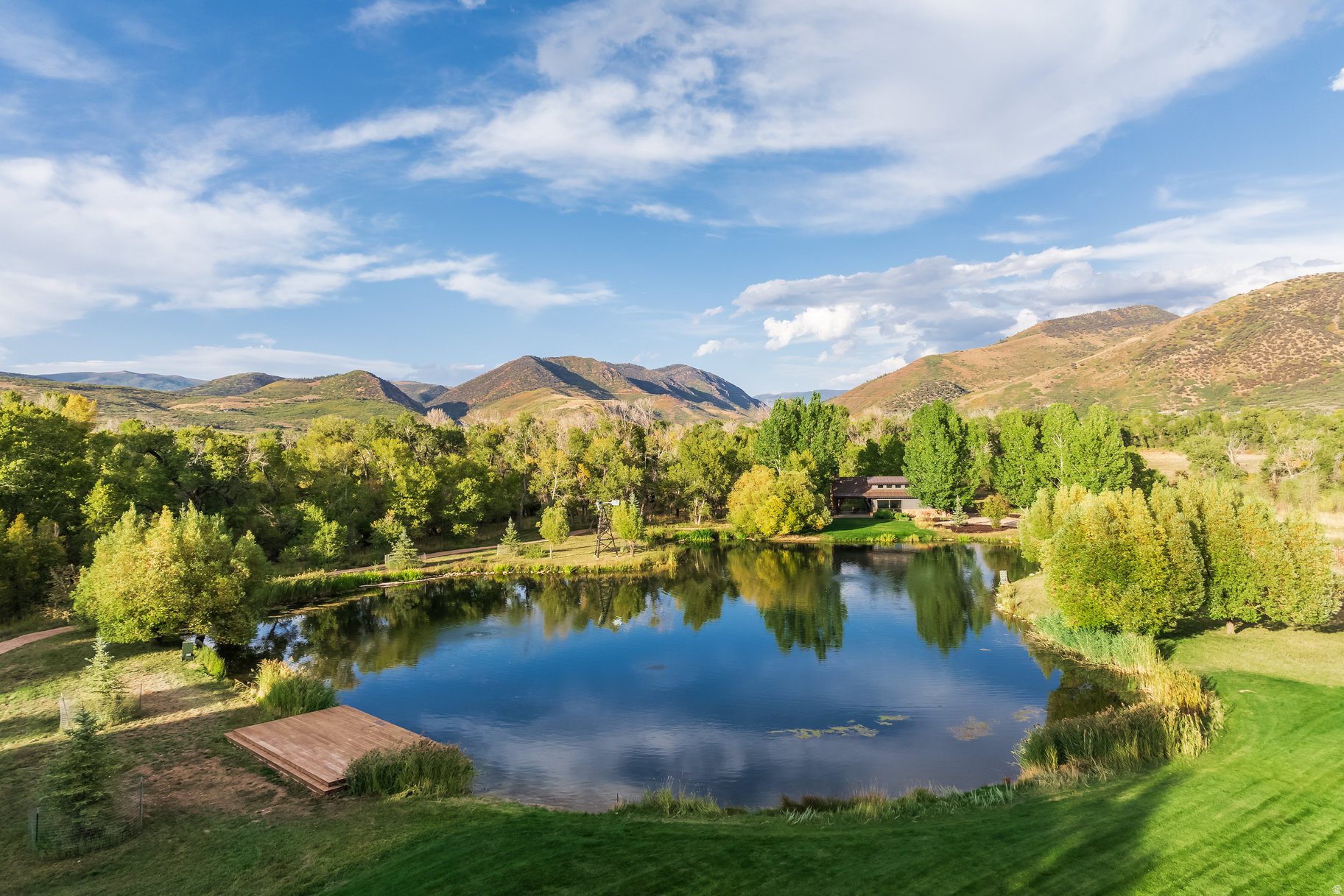 OAKLEY TOWN (BOULDERVILLE) - Residential