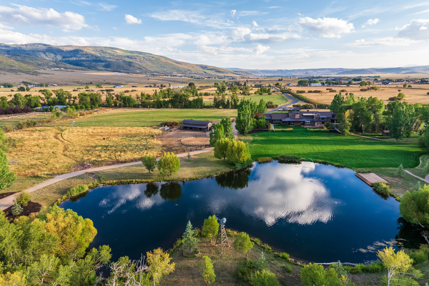 OAKLEY TOWN (BOULDERVILLE) - Residential