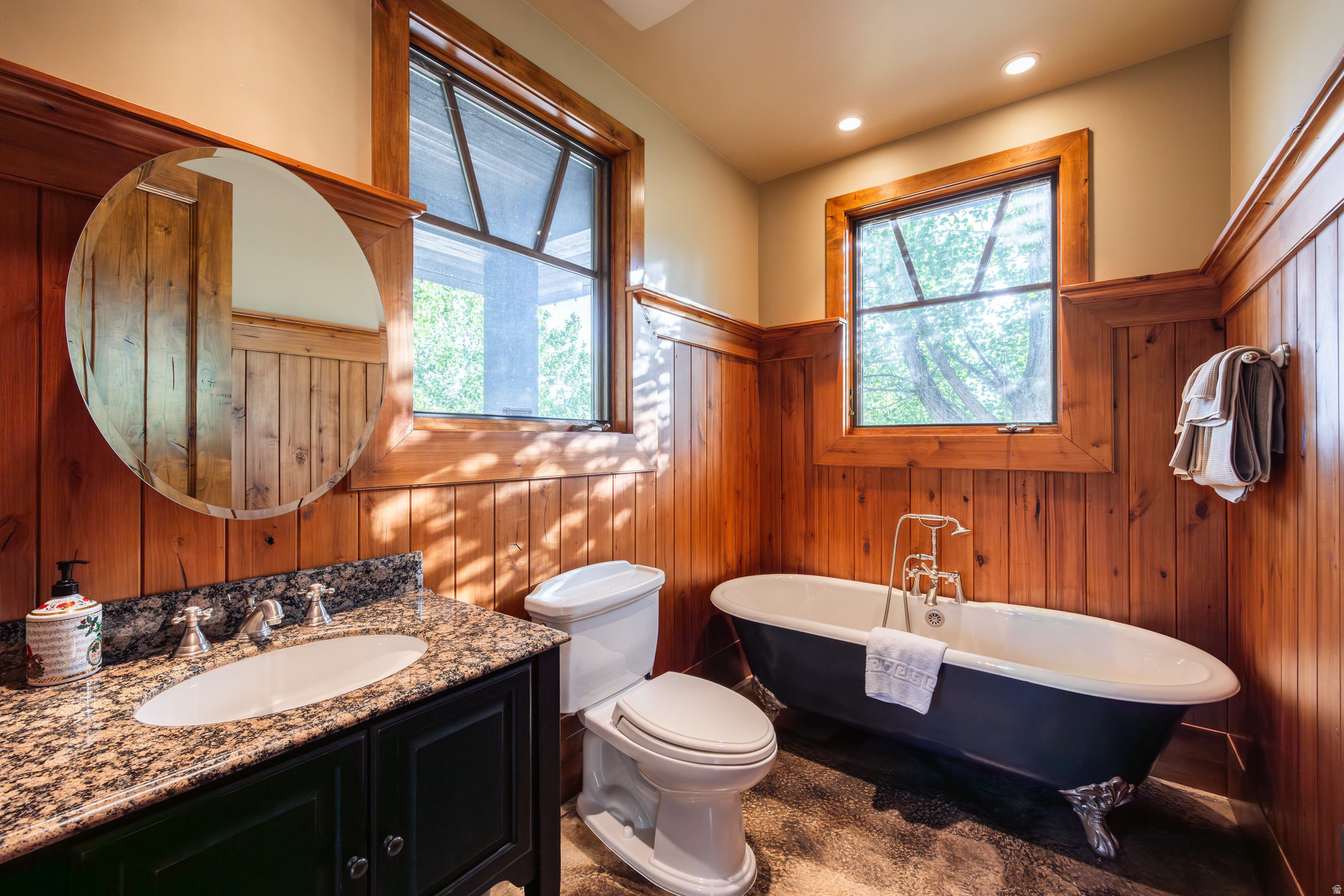 OAKLEY TOWN (BOULDERVILLE) - Residential