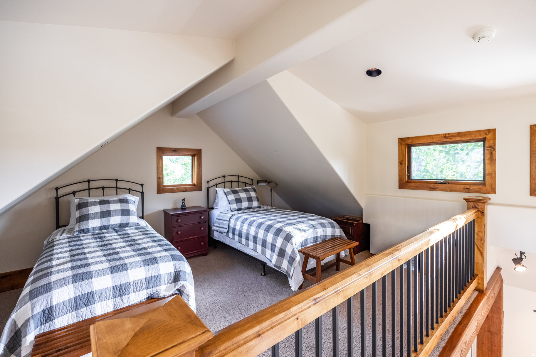 OAKLEY TOWN (BOULDERVILLE) - Residential