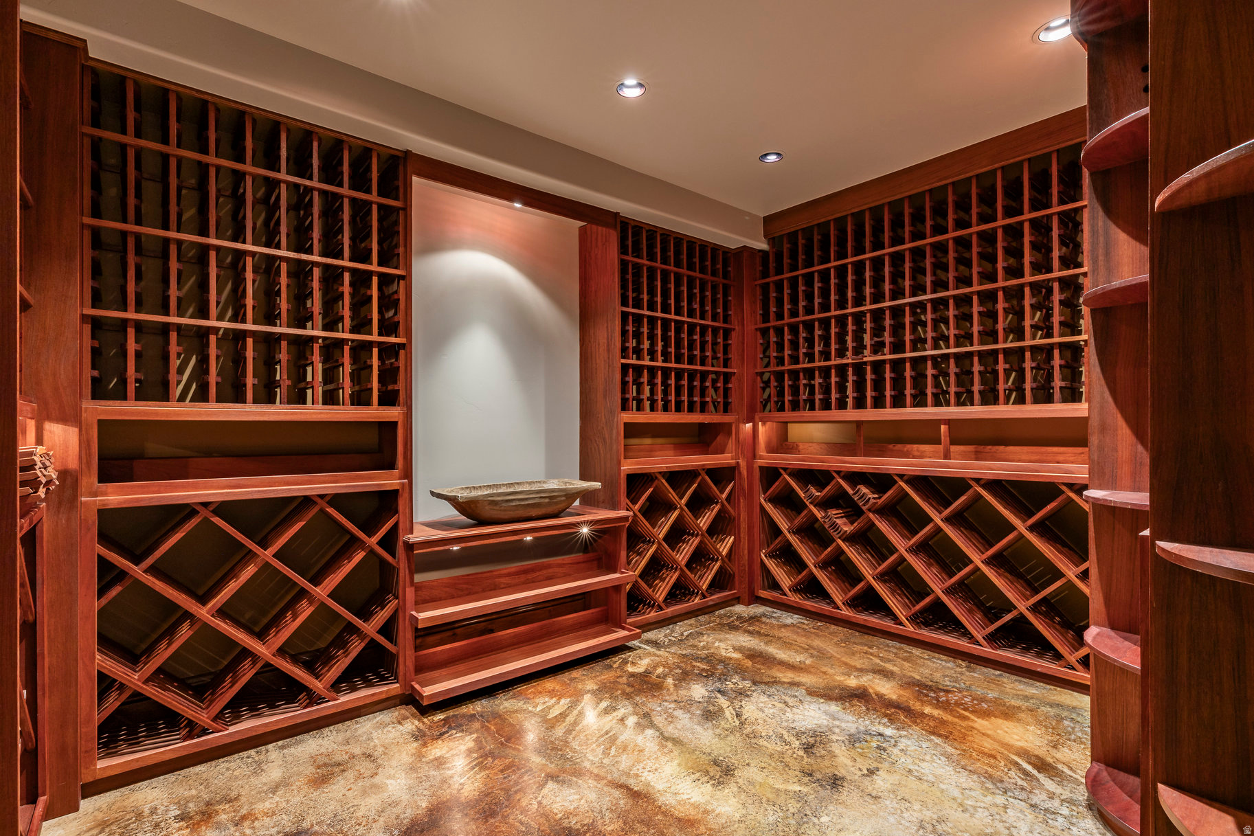 OAKLEY TOWN (BOULDERVILLE) - Residential