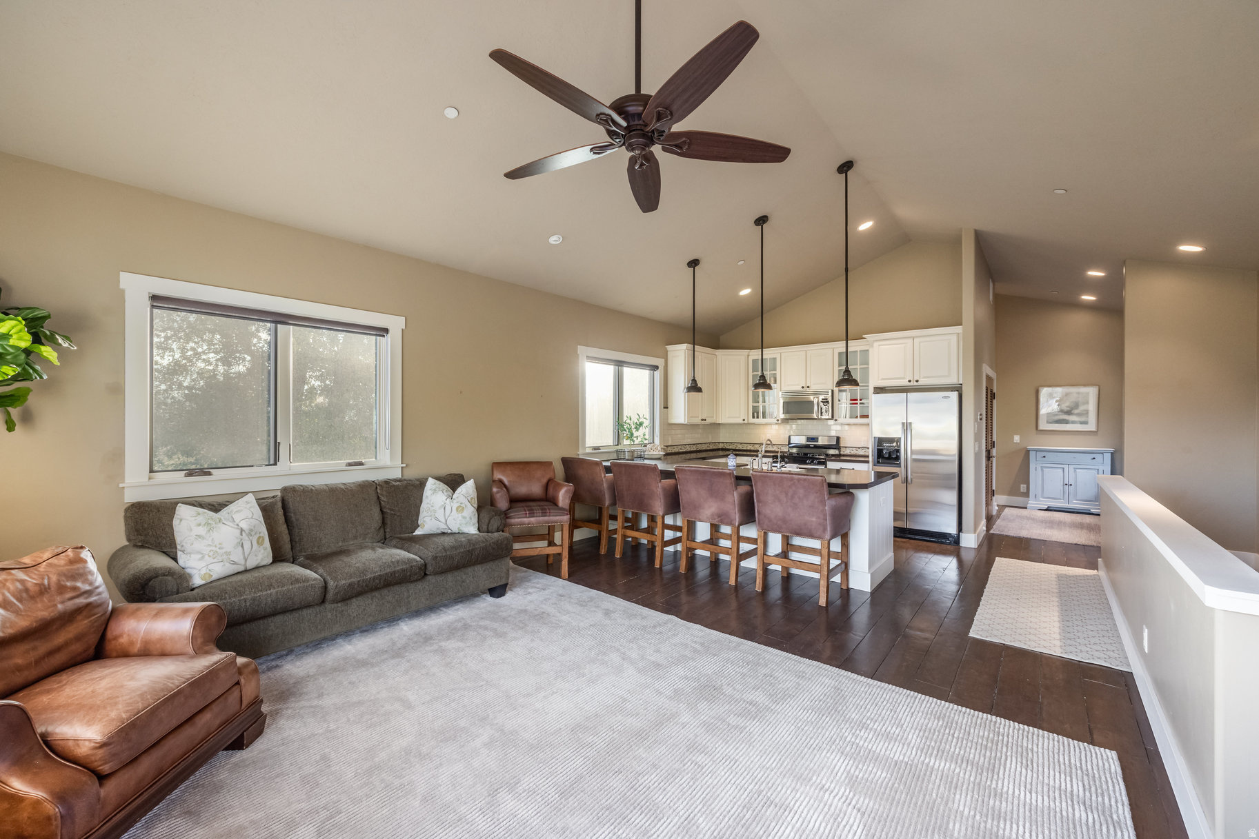 OAKLEY TOWN (BOULDERVILLE) - Residential