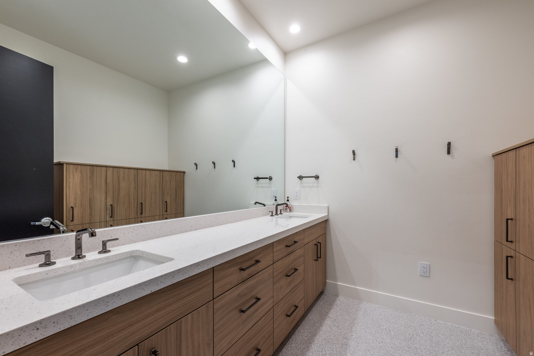 OAKLEY TOWN (BOULDERVILLE) - Residential