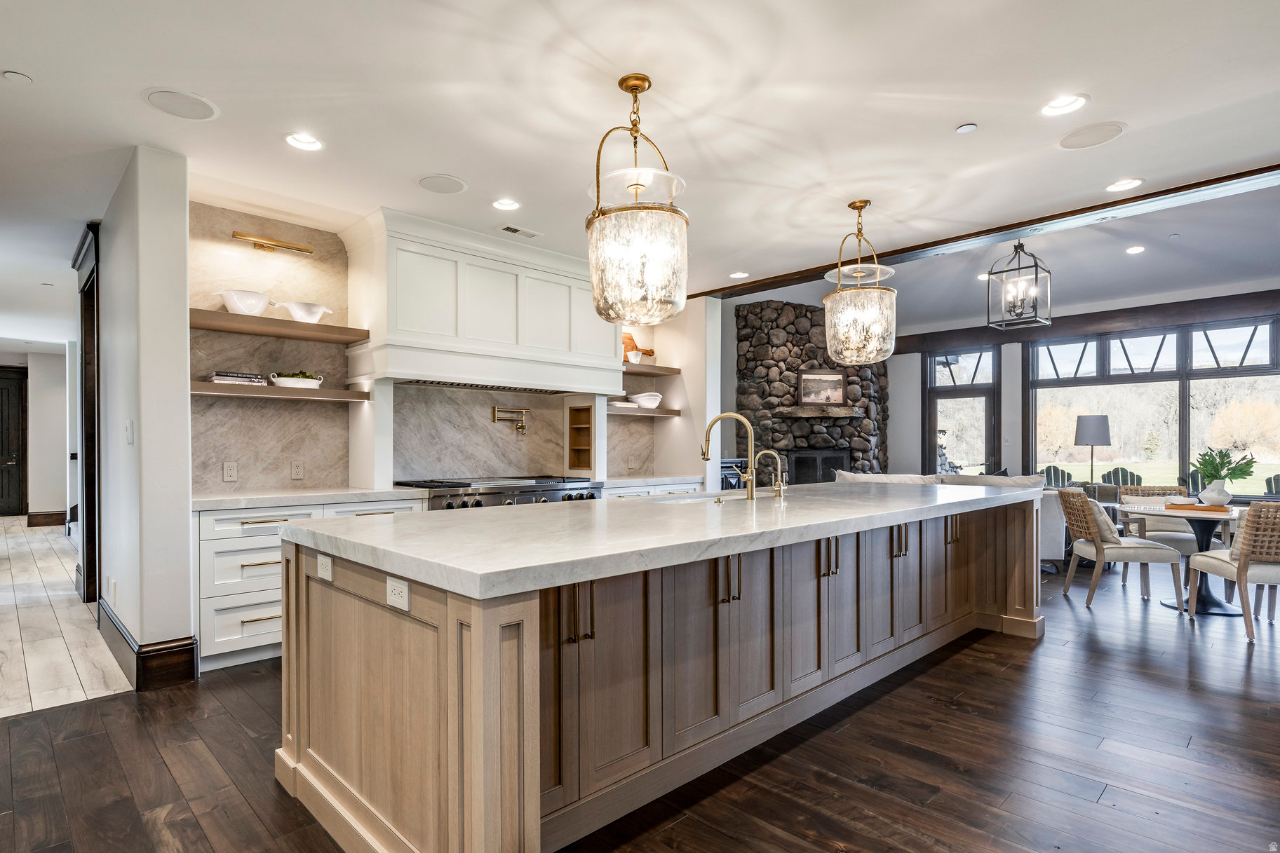 OAKLEY TOWN (BOULDERVILLE) - Residential