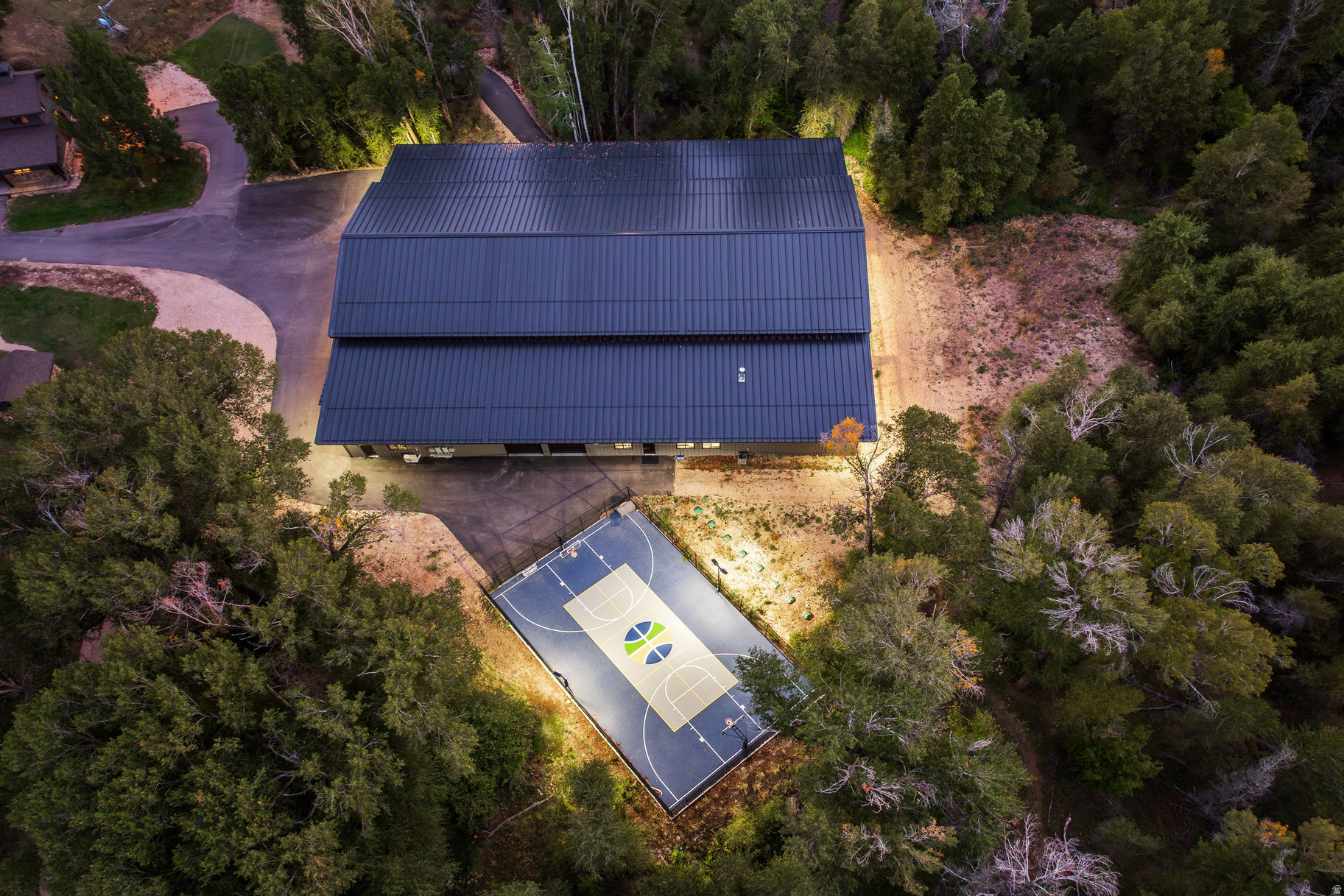 OAKLEY TOWN (BOULDERVILLE) - Residential