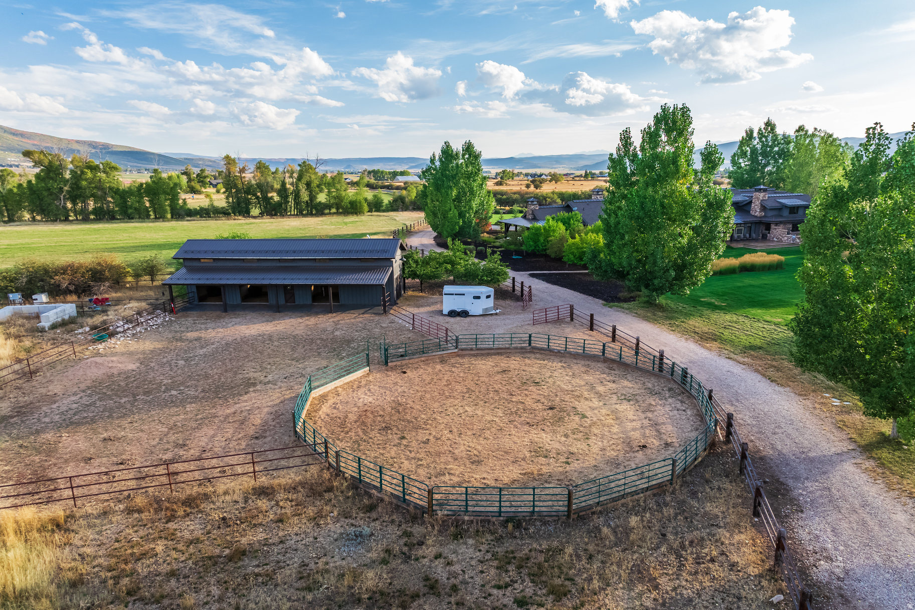 OAKLEY TOWN (BOULDERVILLE) - Residential