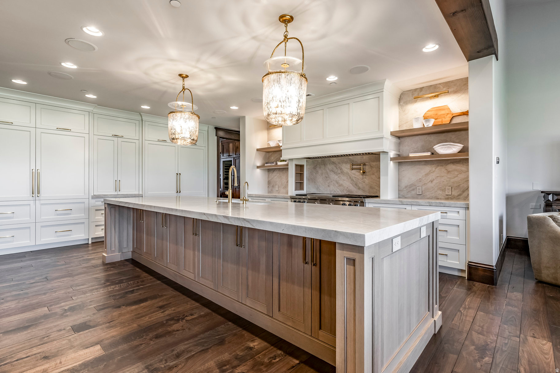 OAKLEY TOWN (BOULDERVILLE) - Residential