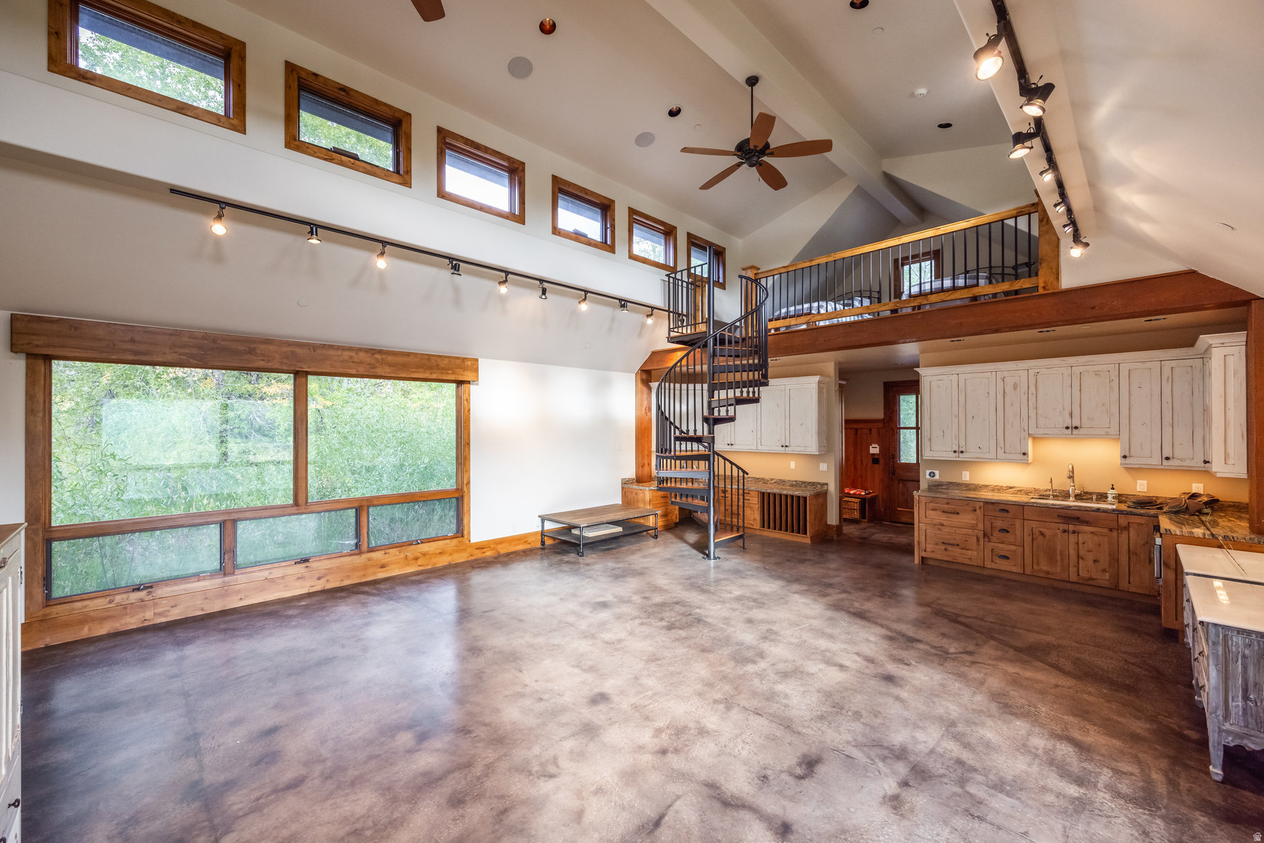 OAKLEY TOWN (BOULDERVILLE) - Residential