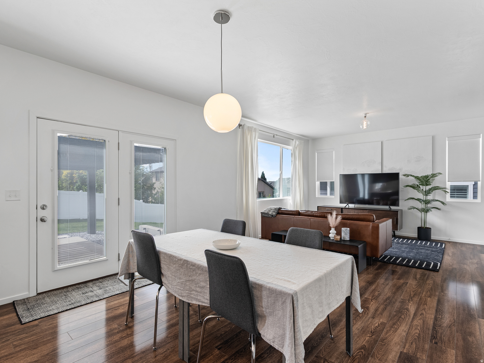 MAPLE HOLLOW - Residential