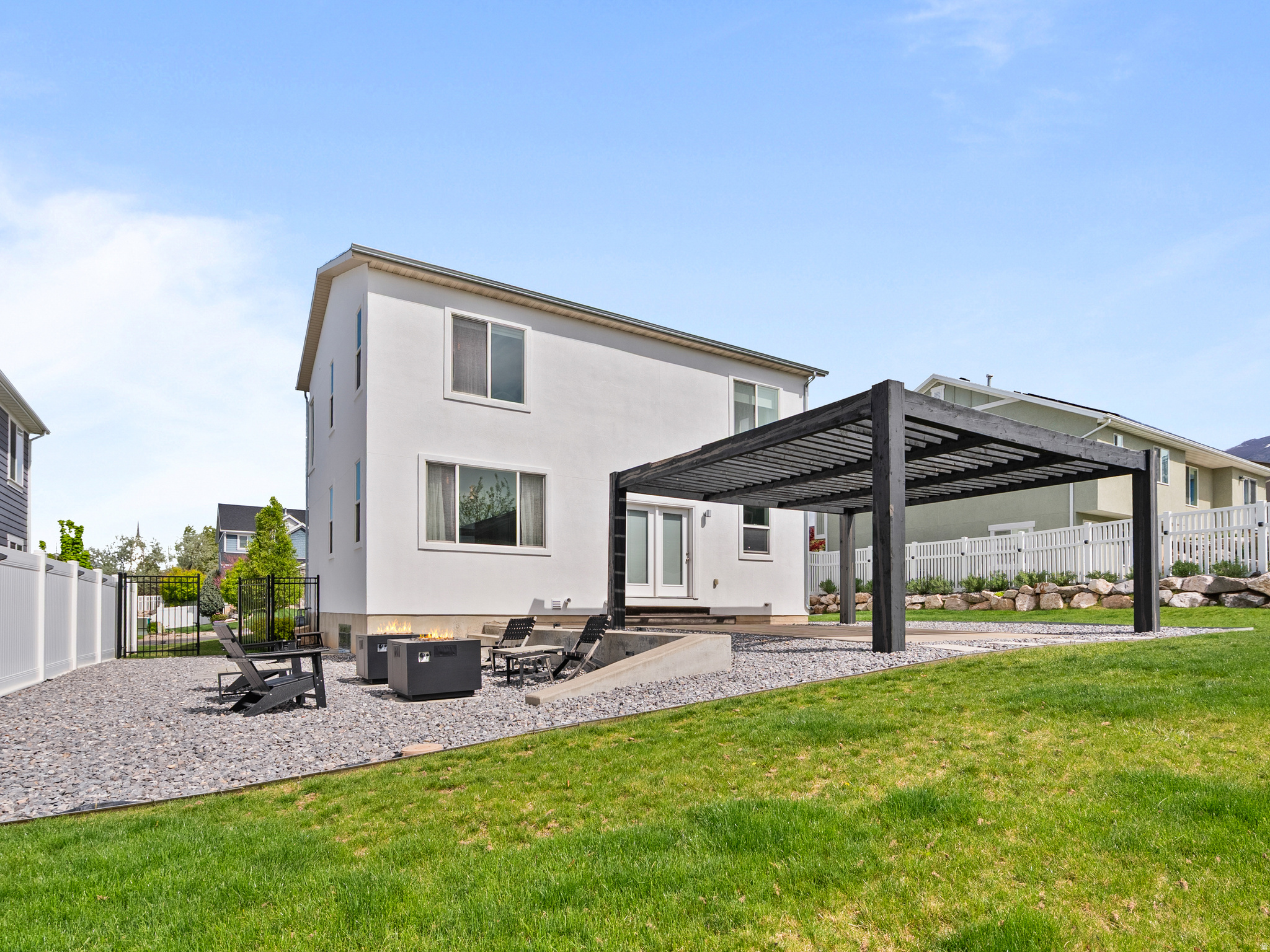 MAPLE HOLLOW - Residential