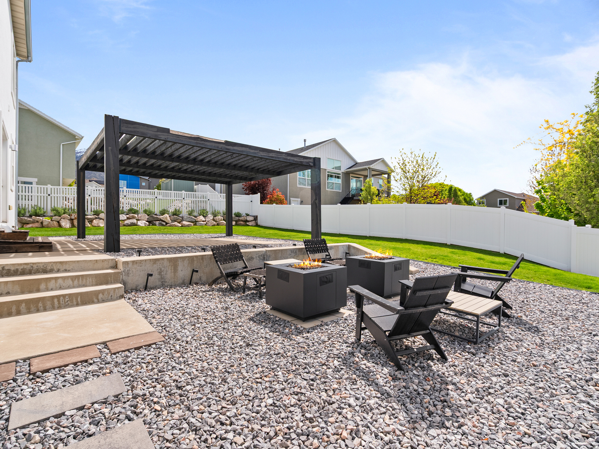 MAPLE HOLLOW - Residential