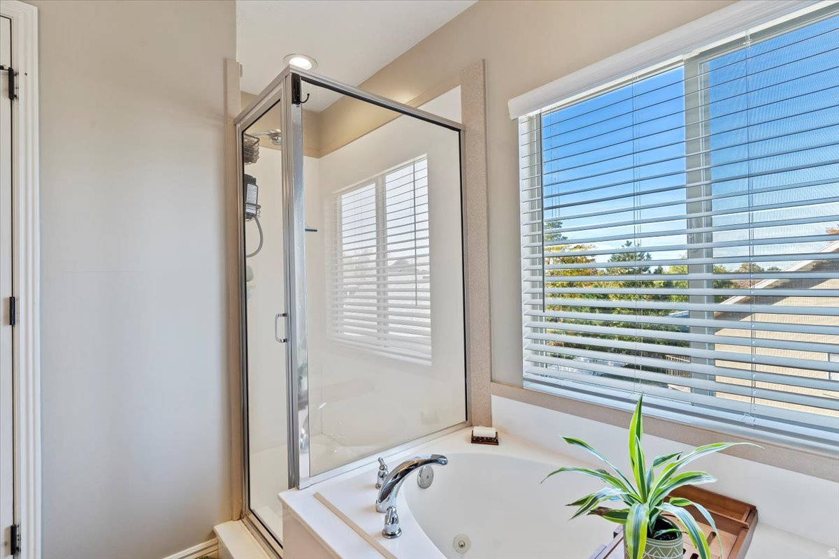 BRIARWOOD HOLLOW - Residential