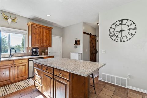 Tiny photo for 1542 E 925 S, Clearfield, UT 84015 (MLS # 2120490)