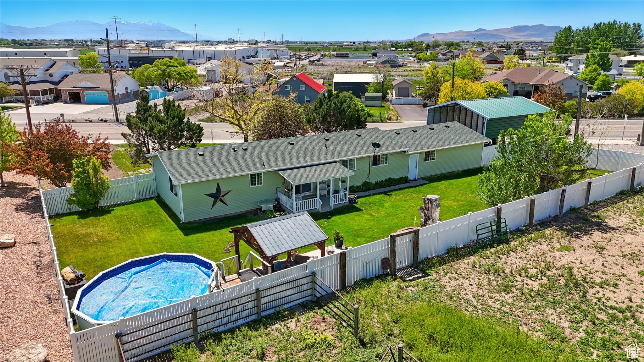 Tremonton, Utah 84337, United States, 3 Bedrooms Bedrooms, ,2 BathroomsBathrooms,Residential,Active,182203