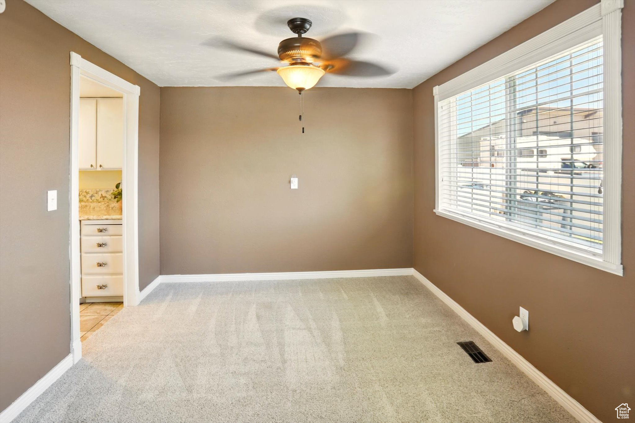 Tremonton, Utah 84337, United States, 3 Bedrooms Bedrooms, ,2 BathroomsBathrooms,Residential,Active,182203