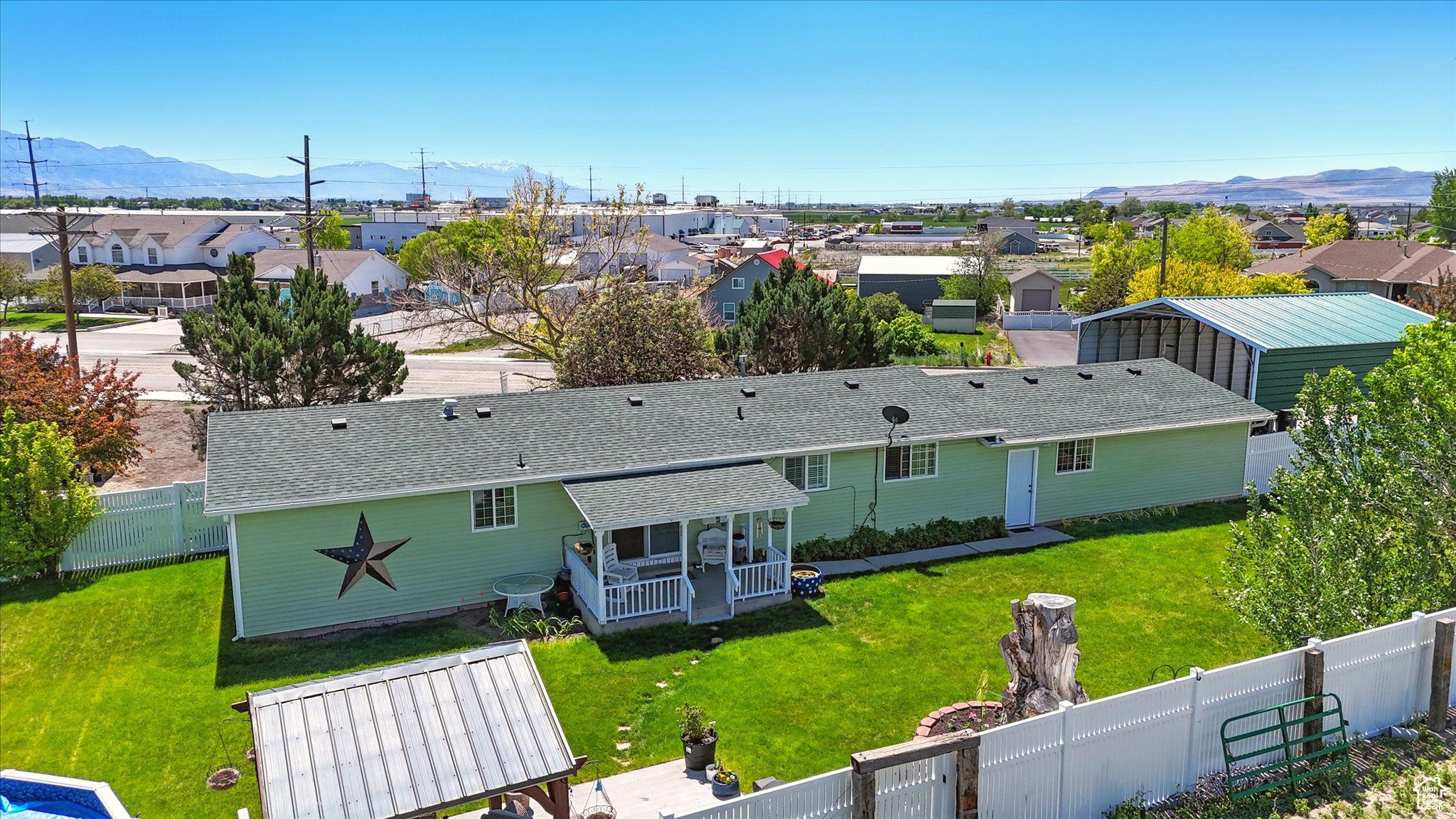 Tremonton, Utah 84337, United States, 3 Bedrooms Bedrooms, ,2 BathroomsBathrooms,Residential,Active,182203