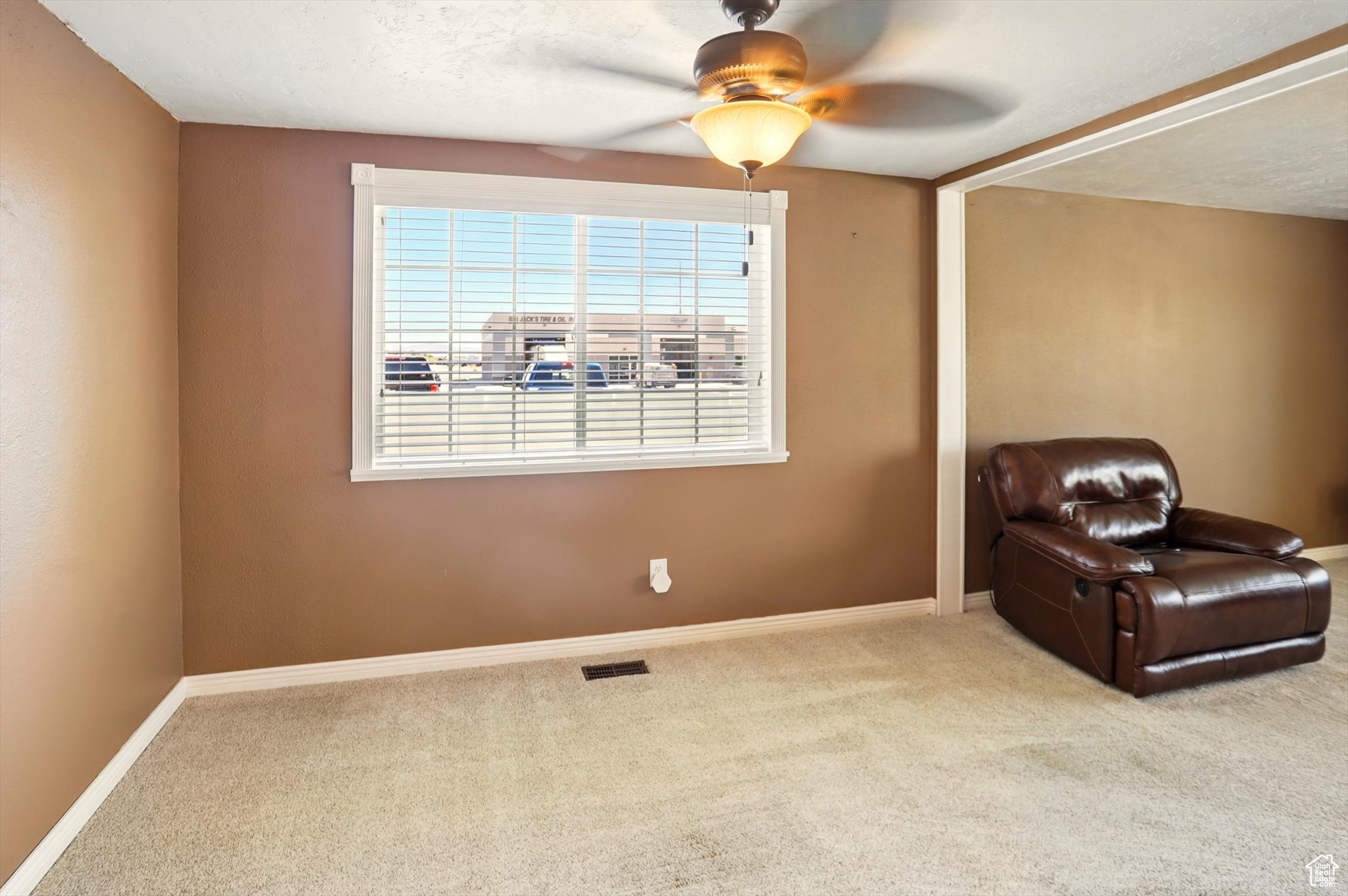 Tremonton, Utah 84337, United States, 3 Bedrooms Bedrooms, ,2 BathroomsBathrooms,Residential,Active,182203