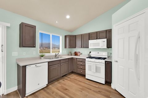 Tiny photo for 3727 N N SUMMER WAY E, Eagle Mountain, UT 84005 (MLS # 2158555)