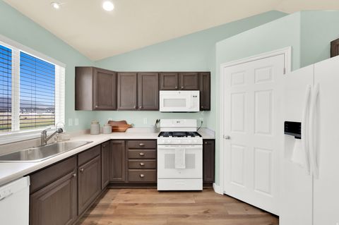 Tiny photo for 3727 N N SUMMER WAY E, Eagle Mountain, UT 84005 (MLS # 2158555)