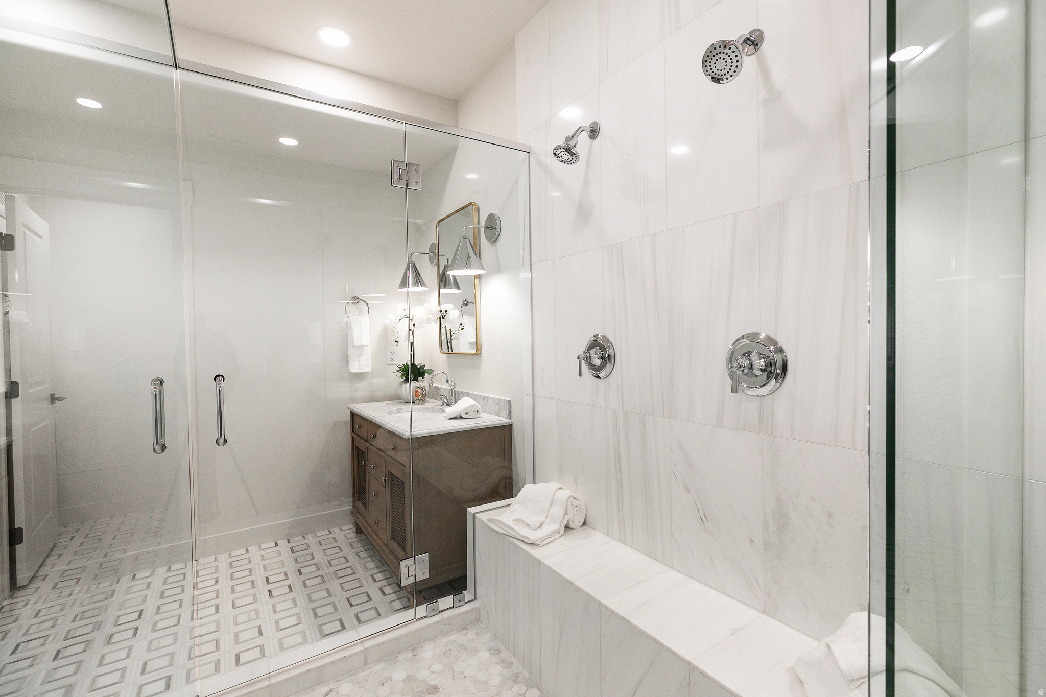 VALLEY HILLS ESTATES - Residential