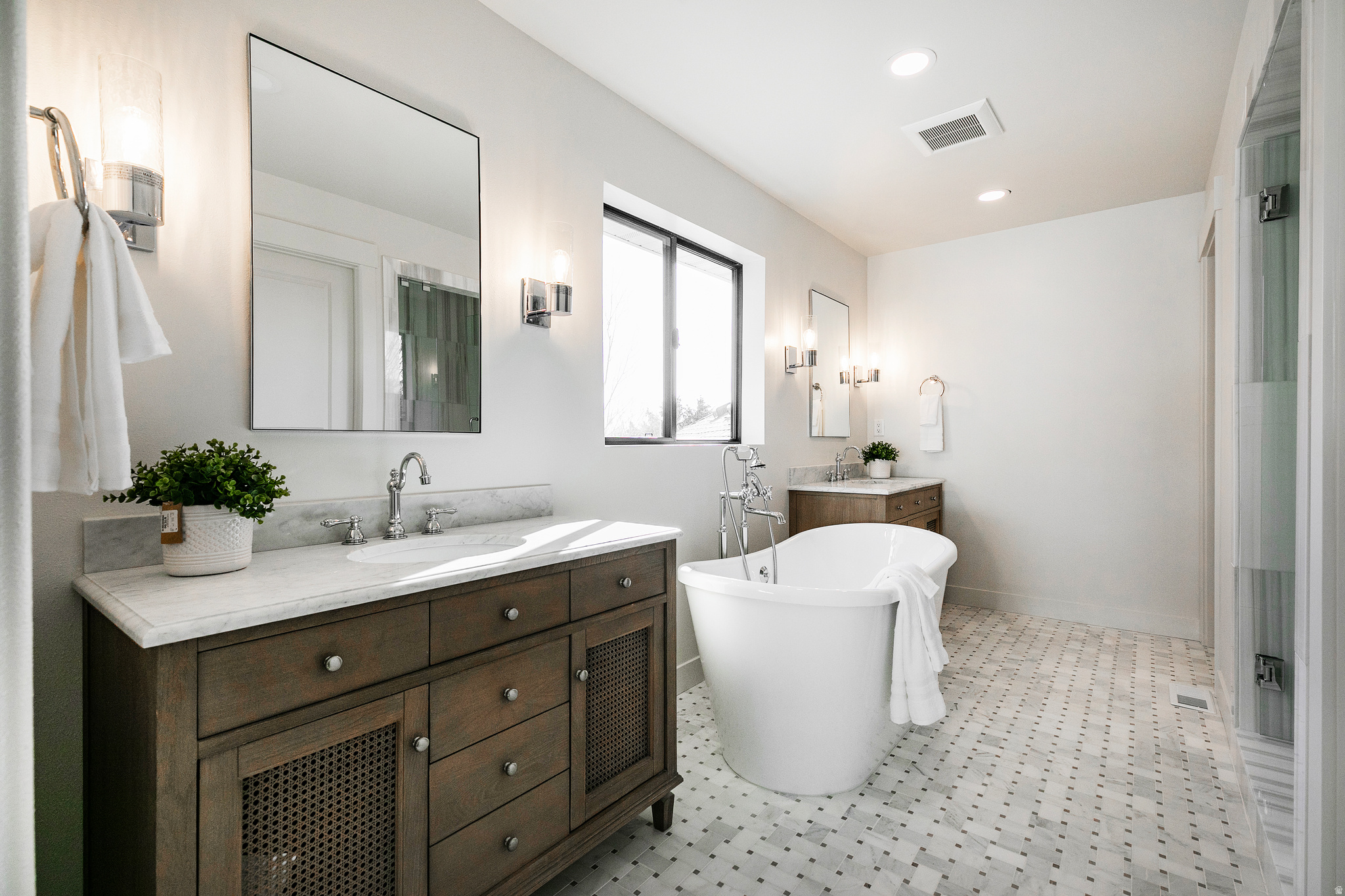 VALLEY HILLS ESTATES - Residential