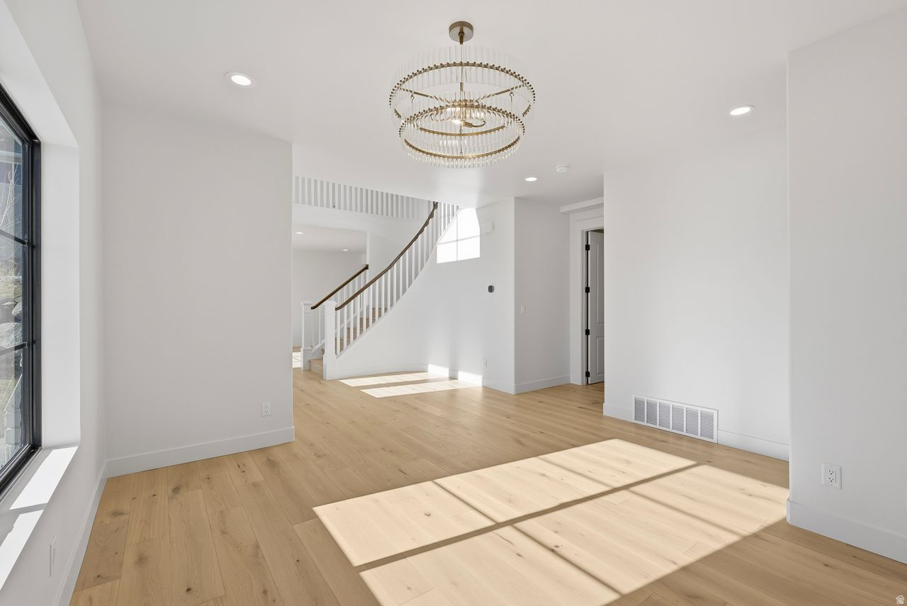 VALLEY HILLS ESTATES - Residential